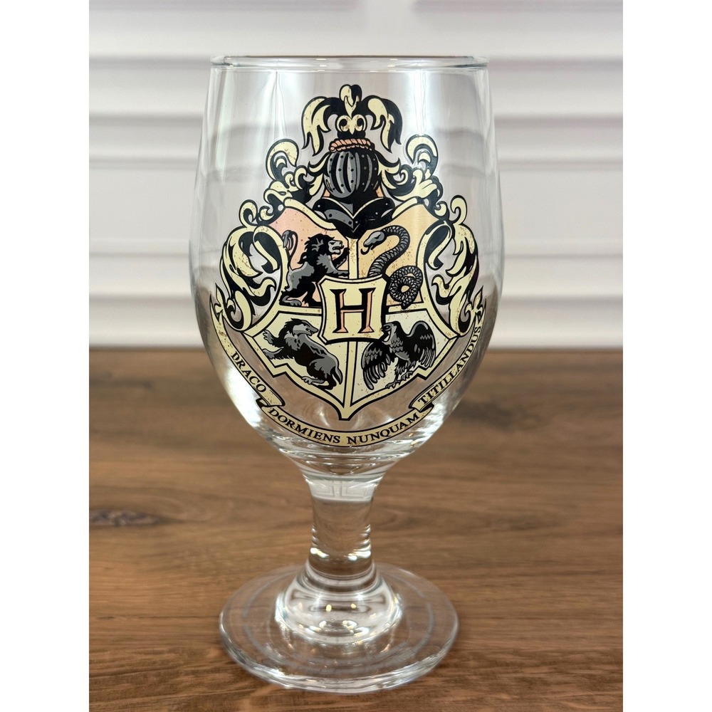 Harry Potter Hogwarts Color Changing Water Goblet Chalice 6‎ 3/8" Tall